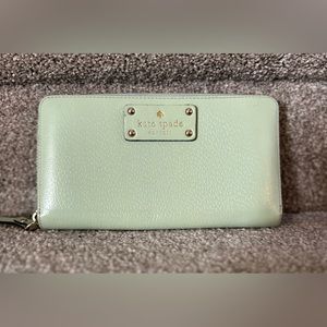 Gently used mint Kate spade continental wallet